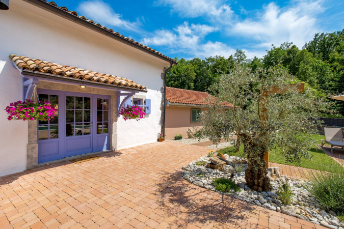 Exteriors, Oasis Natura Jurdani